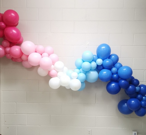 Gender Reveal Balloon Garland Kit